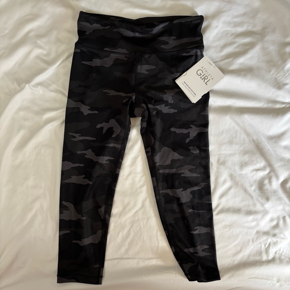 NWT Athleta Girl High Rise Chit Chat Capri Leggings Black Camouflage